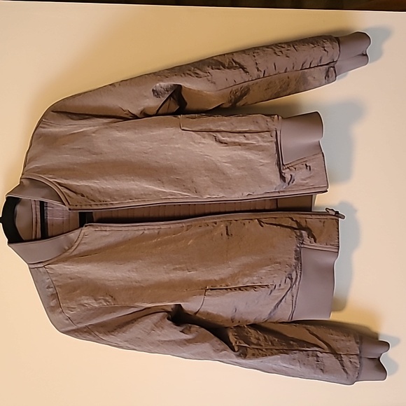Lululemon Serene Travels Bomber in Lunar Rock Size 6 - Picture 2 of 7